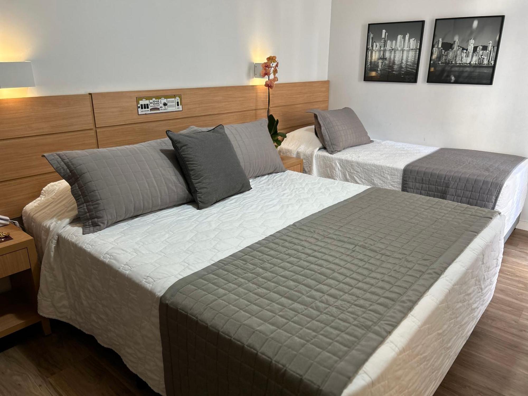 Tropikalya Gold Hotel Balneario Camboriu